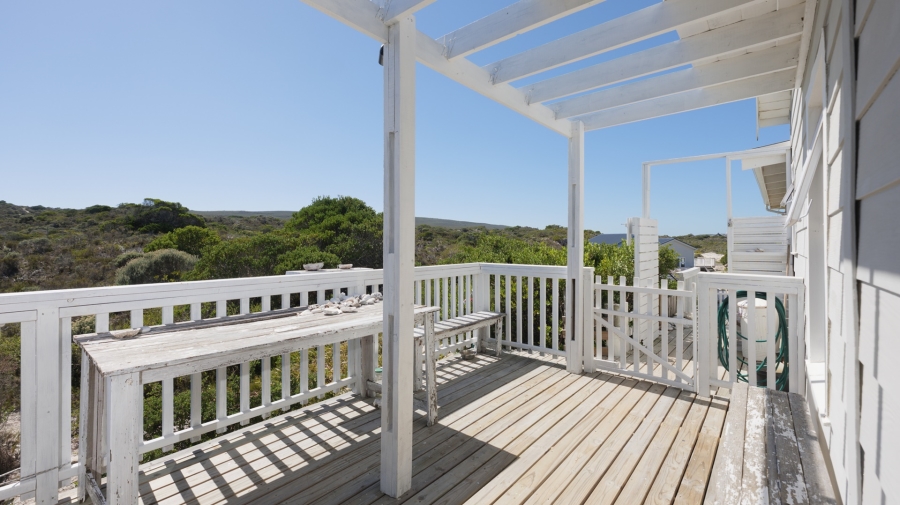 2 Bedroom Property for Sale in Suiderstrand Western Cape